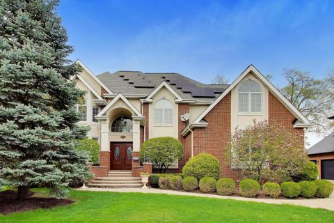 Tiny photo for 2444 N De Cook Court, Park Ridge, IL 60068 (MLS # 12606435)