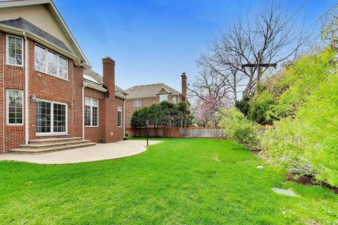 Tiny photo for 2444 N De Cook Court, Park Ridge, IL 60068 (MLS # 12606435)