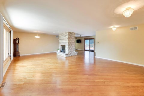 Tiny photo for 757 Oakwood Drive, Westmont, IL 60559 (MLS # 12749423)