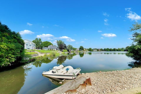Tiny photo for 757 Oakwood Drive, Westmont, IL 60559 (MLS # 12749423)