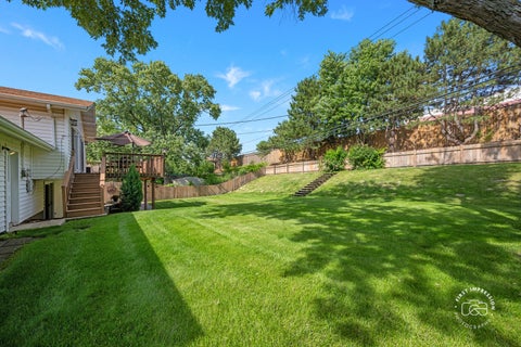 Tiny photo for 2S545 Lloyd Avenue, Lombard, IL 60148 (MLS # 12614928)