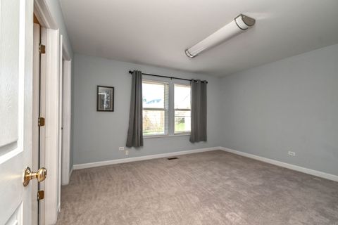 Tiny photo for 5495 Chapel Hill, Gurnee, IL 60031 (MLS # 12636716)