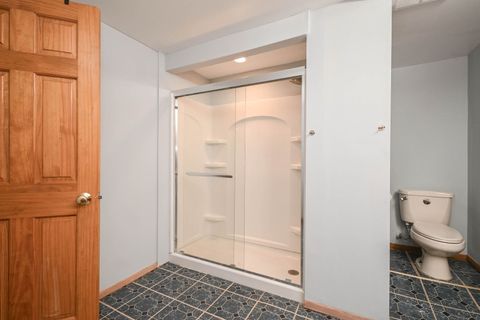 Tiny photo for 5495 Chapel Hill, Gurnee, IL 60031 (MLS # 12636716)