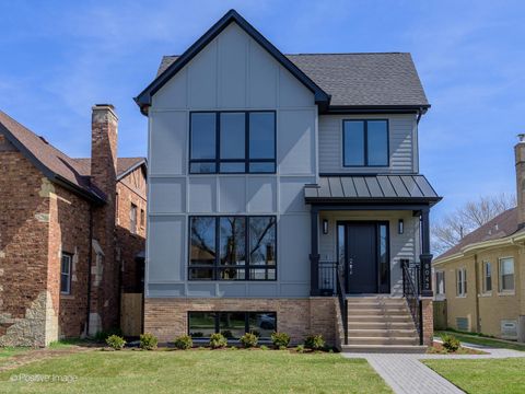 6043 N Kilbourn Avenue Chicago IL 60646
