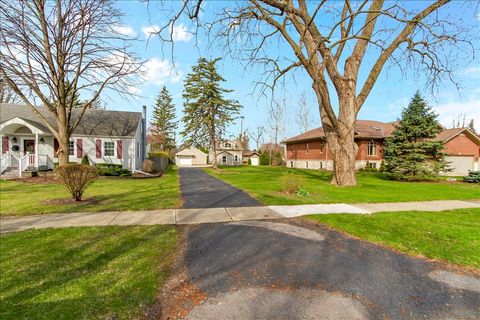 Tiny photo for 34 N Greenwood Avenue, Palatine, IL 60074 (MLS # 12615639)