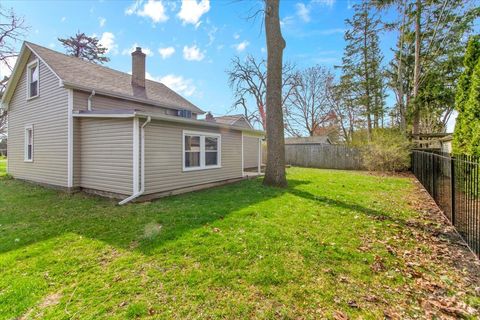Tiny photo for 34 N Greenwood Avenue, Palatine, IL 60074 (MLS # 12615639)
