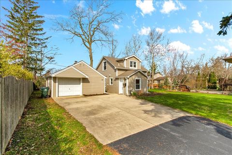 Photo of 34 N Greenwood Avenue, Palatine, IL 60074 (MLS # 12615639)