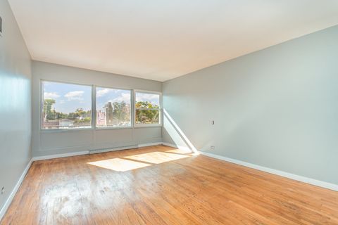 Tiny photo for 10448 W Cermak Road #1F, Westchester, IL 60154 (MLS # 12499427)