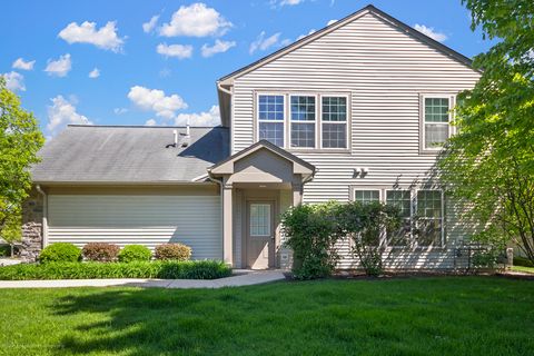 Photo of 514 Metropolitan Street, Aurora, IL 60502 (MLS # 12646410)