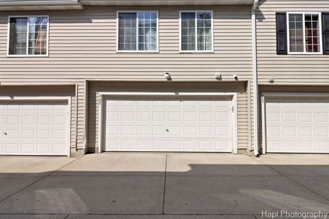 Tiny photo for 337 W Treehouse Lane #11-2, Round Lake, IL 60073 (MLS # 12527702)