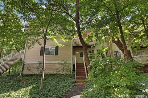 Tiny photo for 337 W Treehouse Lane #11-2, Round Lake, IL 60073 (MLS # 12527702)