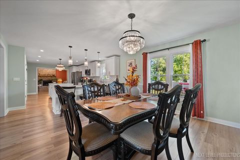 Tiny photo for 509 Wingfoot Drive, North Aurora, IL 60542 (MLS # 12482690)