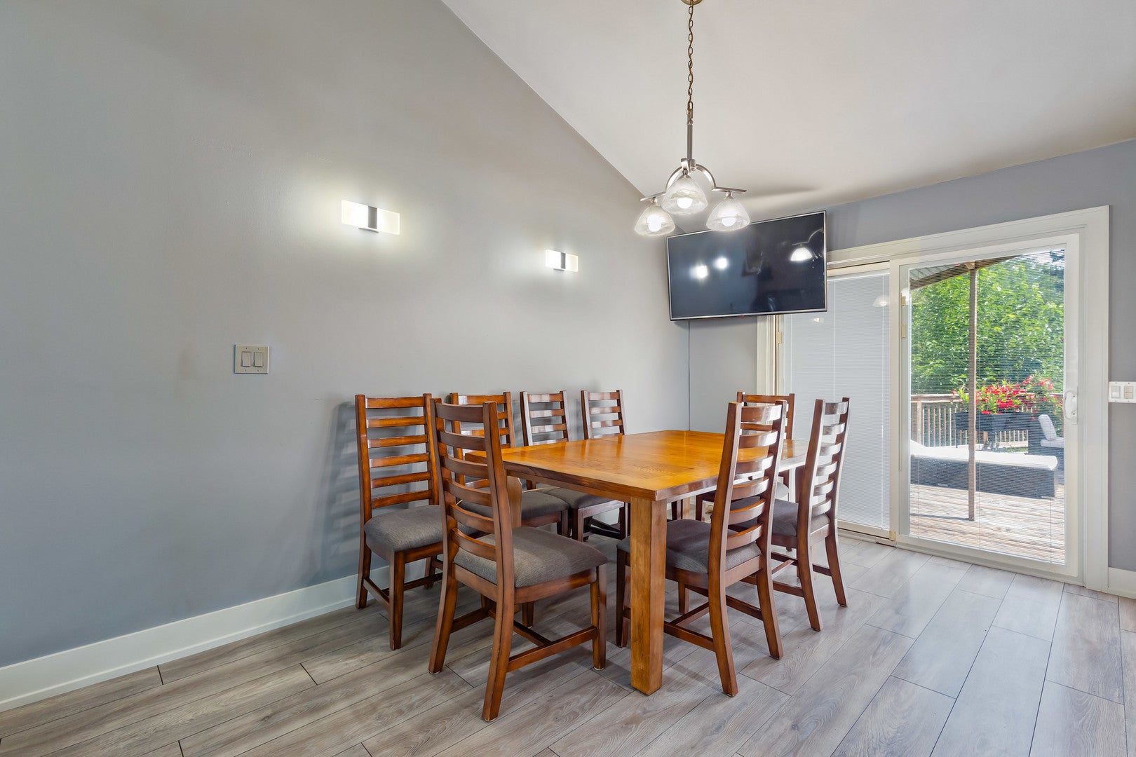 850 Silverwood Court