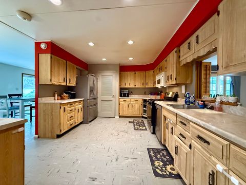 Tiny photo for 301 S Walnut Street, Clinton, IL 61727 (MLS # 12535156)