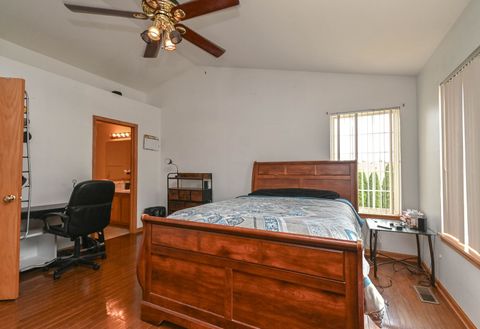 Tiny photo for 39631 N Warren Lane, Beach Park, IL 60083 (MLS # 12463505)