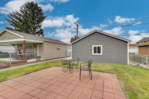 Tiny photo for 3816 Wisconsin Avenue, Berwyn, IL 60402 (MLS # 12497539)