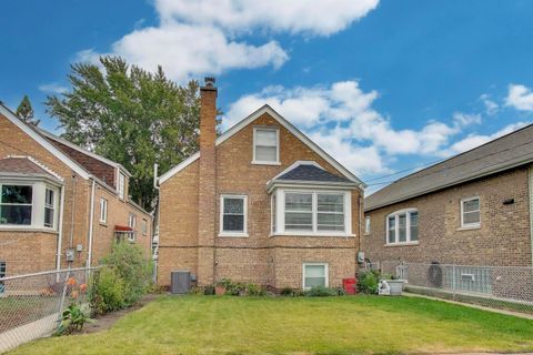 Tiny photo for 3816 Wisconsin Avenue, Berwyn, IL 60402 (MLS # 12497539)
