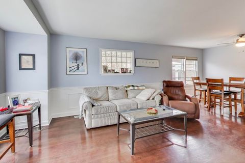 Tiny photo for 3816 Wisconsin Avenue, Berwyn, IL 60402 (MLS # 12497539)