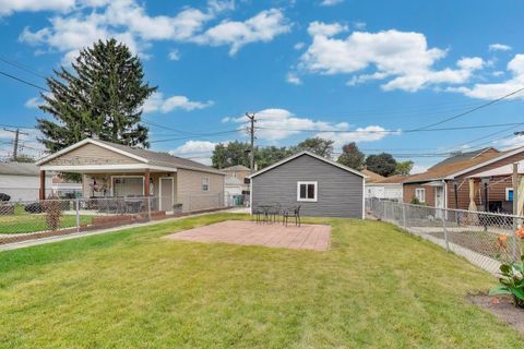 Tiny photo for 3816 Wisconsin Avenue, Berwyn, IL 60402 (MLS # 12497539)