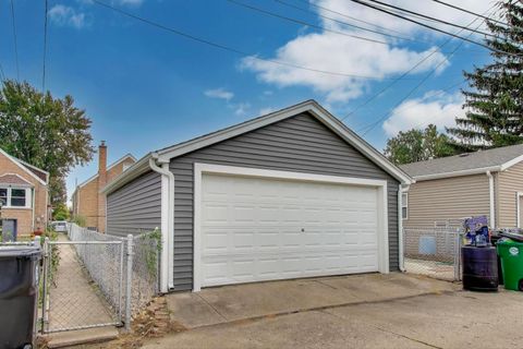 Tiny photo for 3816 Wisconsin Avenue, Berwyn, IL 60402 (MLS # 12497539)