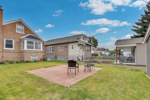 Tiny photo for 3816 Wisconsin Avenue, Berwyn, IL 60402 (MLS # 12497539)