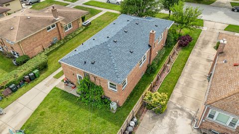 A home in Oak Lawn