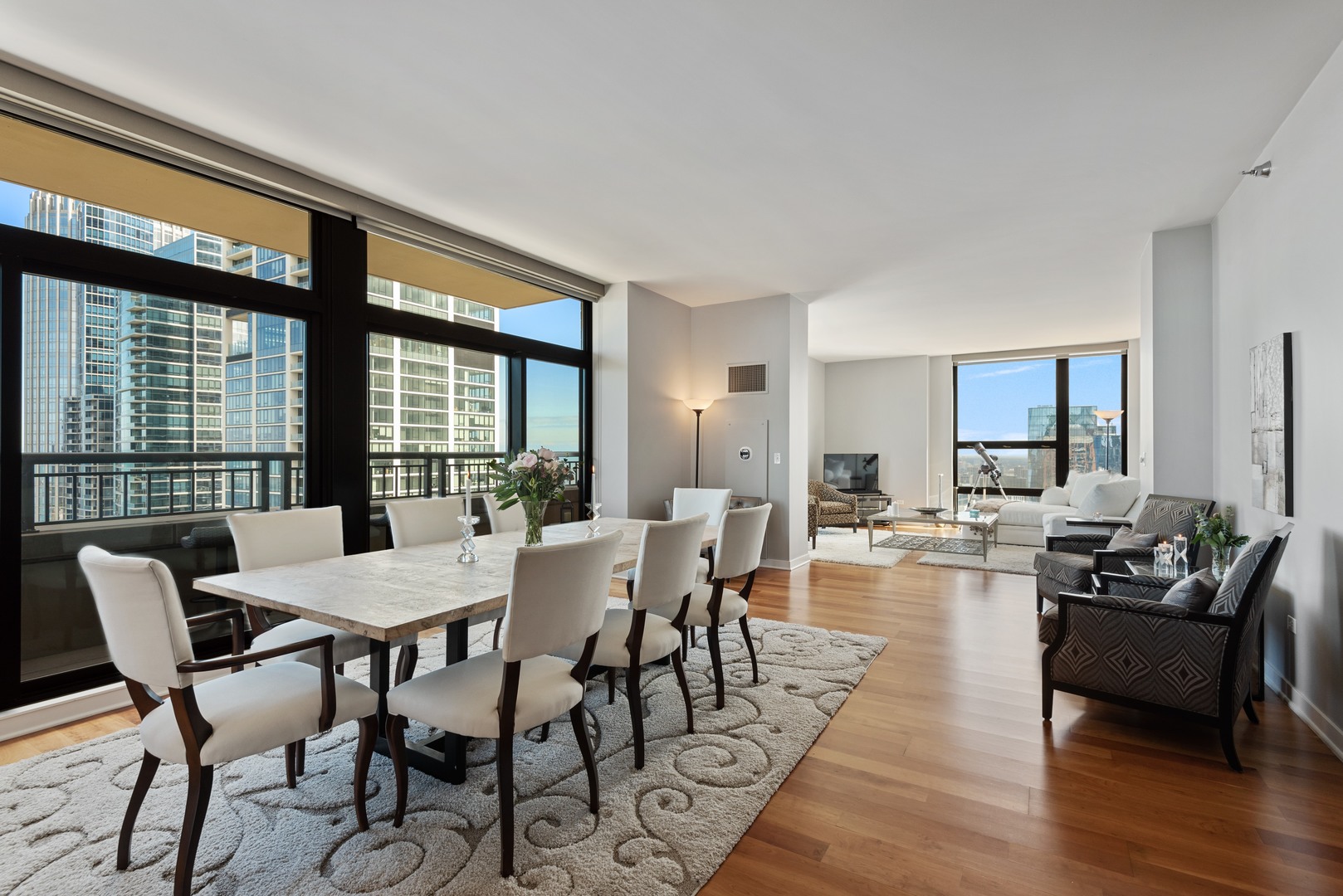1160 S Michigan Avenue 4501