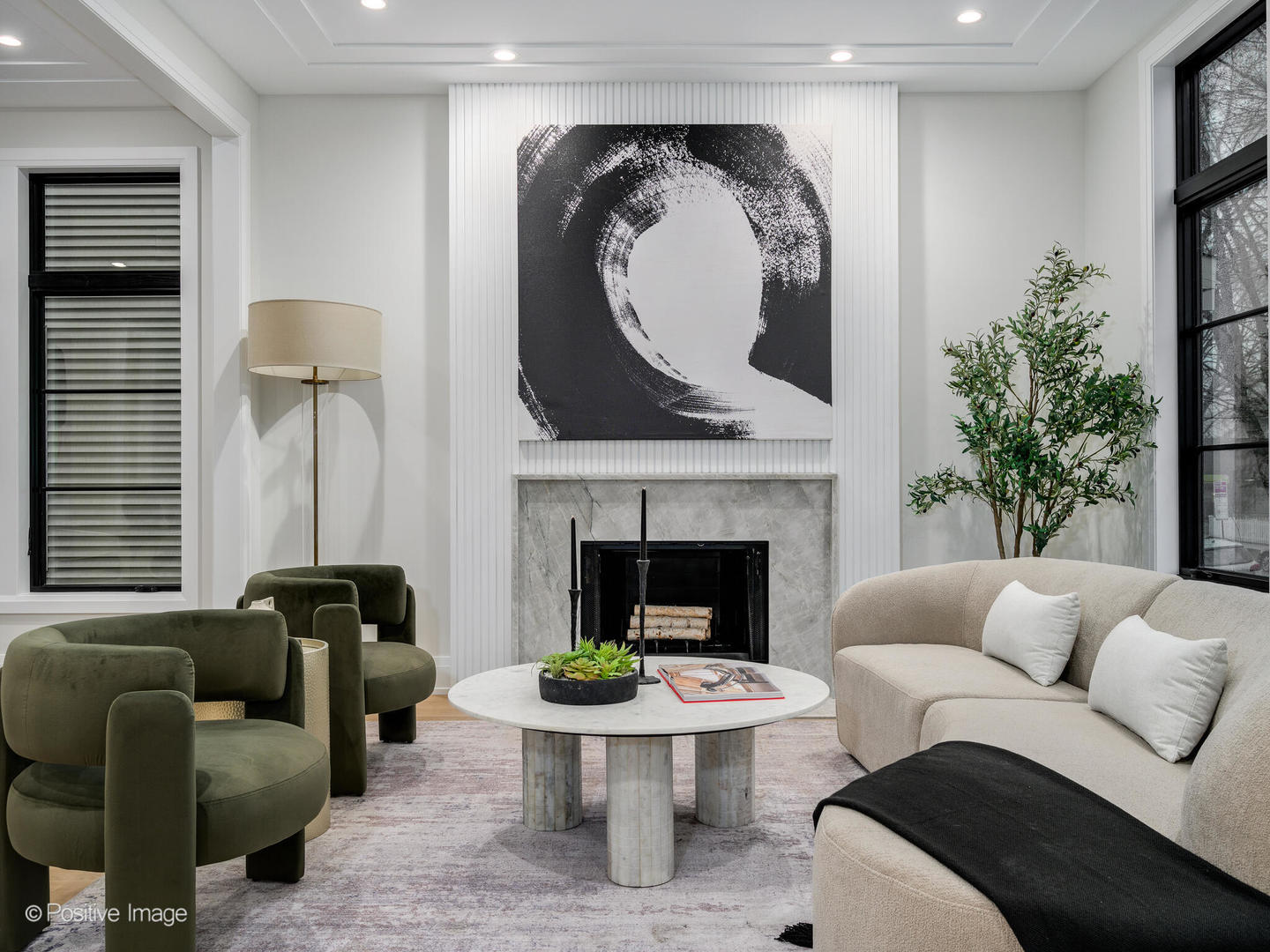 2016 W Giddings Street