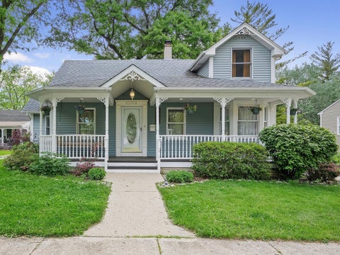 Photo of 225 S Grant Street, Westmont, IL 60559 (MLS # 12656788)