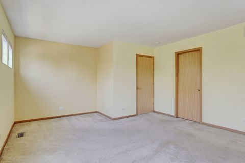 Tiny photo for 94 Waterbury Circle, Oswego, IL 60543 (MLS # 12465177)