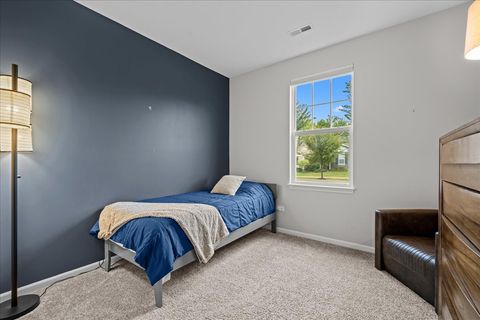 Tiny photo for 331 Sussex Lane, North Aurora, IL 60542 (MLS # 12488229)