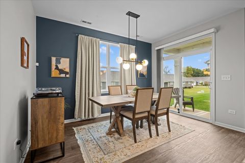 Tiny photo for 331 Sussex Lane, North Aurora, IL 60542 (MLS # 12488229)