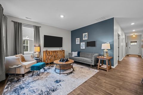 Tiny photo for 331 Sussex Lane, North Aurora, IL 60542 (MLS # 12488229)