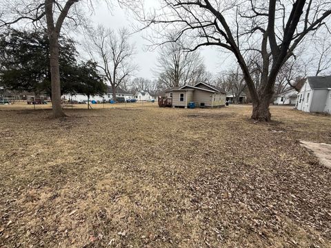 Tiny photo for 107 N PEARL Street, Milford, IL 60953 (MLS # 12570534)
