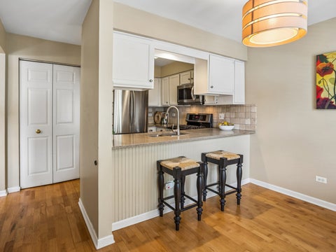 Tiny photo for 2543 E Hunter Drive #0, Arlington Heights, IL 60004 (MLS # 12711981)