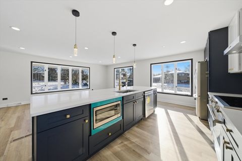 Tiny photo for 3928 N Cass Avenue, Westmont, IL 60559 (MLS # 12527302)