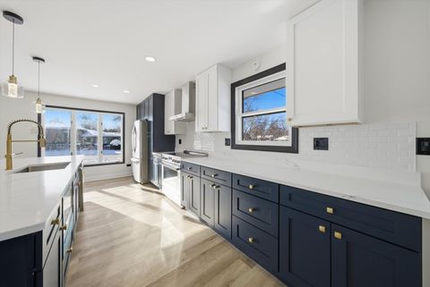 Tiny photo for 3928 N Cass Avenue, Westmont, IL 60559 (MLS # 12527302)