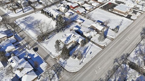 Tiny photo for 3928 N Cass Avenue, Westmont, IL 60559 (MLS # 12527302)