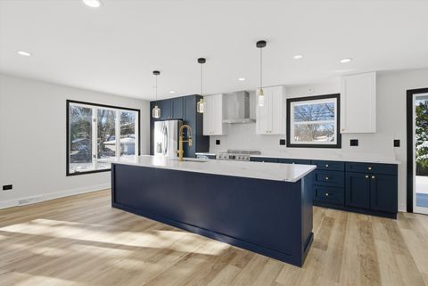 Tiny photo for 3928 N Cass Avenue, Westmont, IL 60559 (MLS # 12527302)