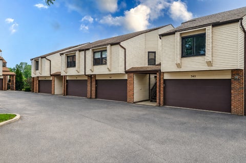 Photo of 363 Juniper Tree Court, Hoffman Estates, IL 60169 (MLS # 12743588)