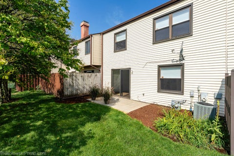 Tiny photo for 363 Juniper Tree Court, Hoffman Estates, IL 60169 (MLS # 12743588)