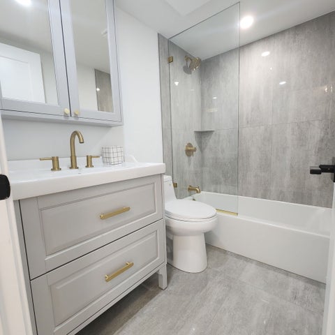 Tiny photo for 363 Juniper Tree Court, Hoffman Estates, IL 60169 (MLS # 12743588)