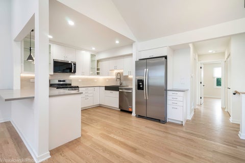 Tiny photo for 363 Juniper Tree Court, Hoffman Estates, IL 60169 (MLS # 12743588)