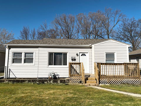 Photo of 2219 Barton Boulevard, Rockford, IL 61103 (MLS # 12740284)