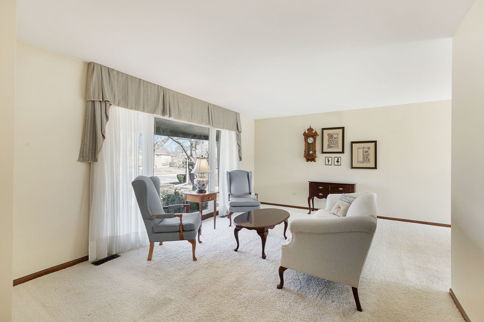 911 E Burr Oak Drive