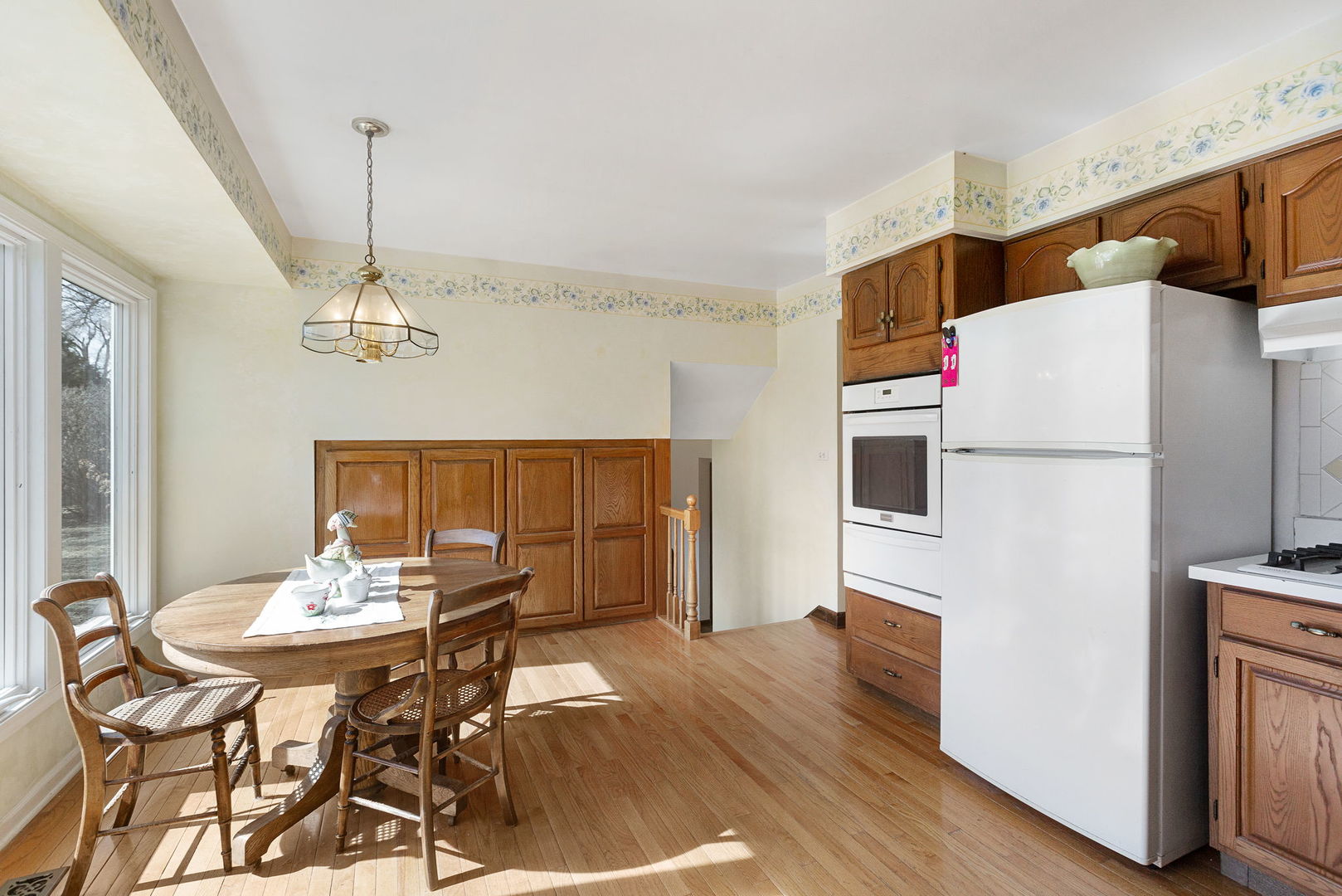 911 E Burr Oak Drive