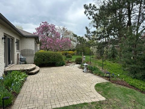 Tiny photo for 447 Stratford Lane, Willowbrook, IL 60527 (MLS # 12551404)