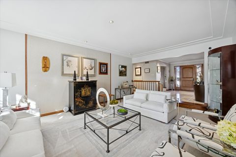 Tiny photo for 447 Stratford Lane, Willowbrook, IL 60527 (MLS # 12551404)