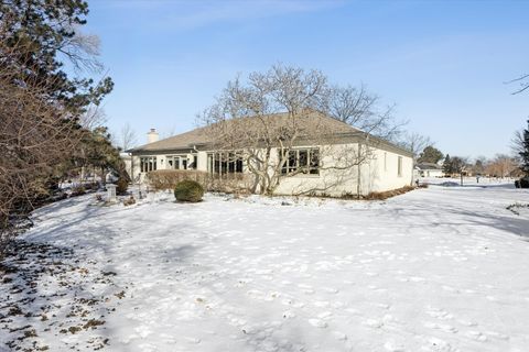 Tiny photo for 447 Stratford Lane, Willowbrook, IL 60527 (MLS # 12551404)