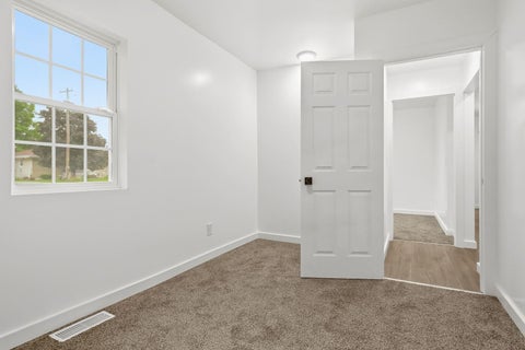 Tiny photo for 305 Parkway Court, Gridley, IL 61744 (MLS # 12778330)